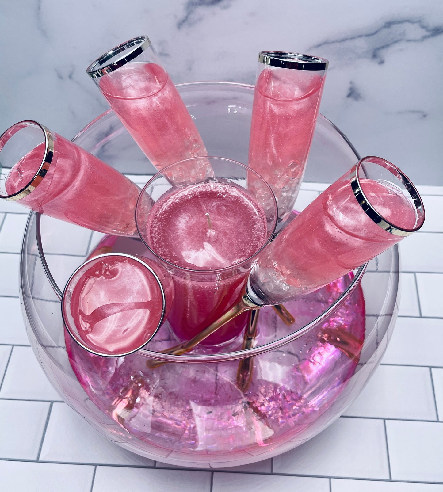 Round Bowl with Champagne Glasses
